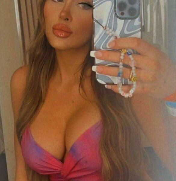 🍒🍒🍒🍒🍒🍒🍒🍒🍒🍒🍒Hello guys...! If you want to have a good time, then I'm the right girl for you... 🦋🦋🦋 I am keylis, from brazil , 22yesrs old. ❤️❤️❤️I have perfect slim and sexy curvy body, charming big eyes and beautiful face, graceful , friendly lady. 📩📩📩I can provide many kinds of services, will make you relax and forget everything in enjoyable moment together with me. I can do many things what you will like, make ur fantasies to become true! My positive attitude let you never forget the memories, will give you unforgettable
