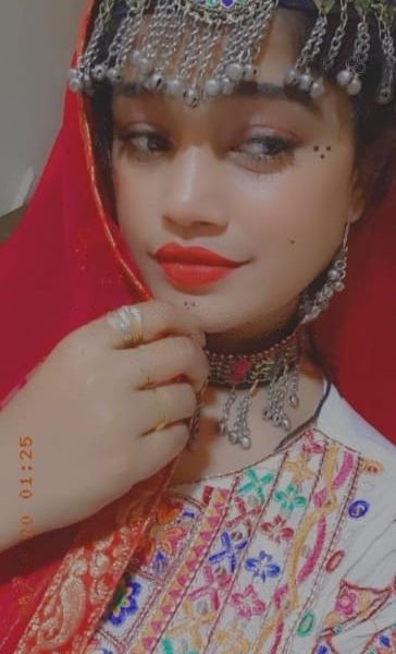 She begins investigating sexual coexistence back in her school days. She engaged in sexual relations with various folks openly puts. Indeed, even she did intercourse with outsiders as well.
