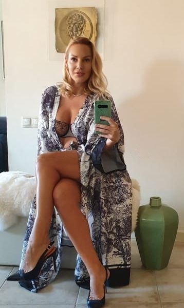 Hello gentlemen my name is Eva I'm professional Tantra masseuse. I Offer special massage . Please contact me with WhatsApp. English **** Italiano **** Do you like taste sensuality of Tantra massage ? Massage body to body. How nice is if someone take care of you and all of your body ? I m certificated masseuse and terapeutist whit me you can explorer what's Tantra massage. Tantra massage body to body whit coconut oil ( Tantra massage). You will experience an unforgettab sensual moment with lot of sexual energy which I will manage under my hands and my body..... With me explore secret